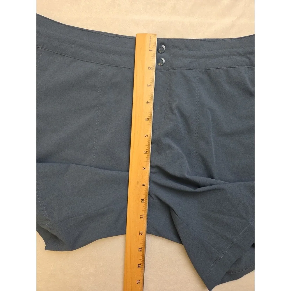 Mountain Hardwear Women's Shorts‎ Size Medium Teal Blue Pockets Hard Wear